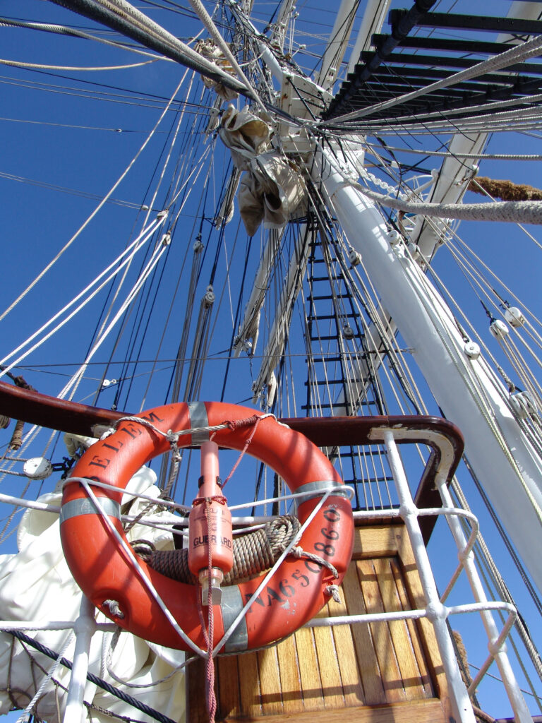 Photo représentant les caractéristiques techniques du trois-mâts Le Belem.